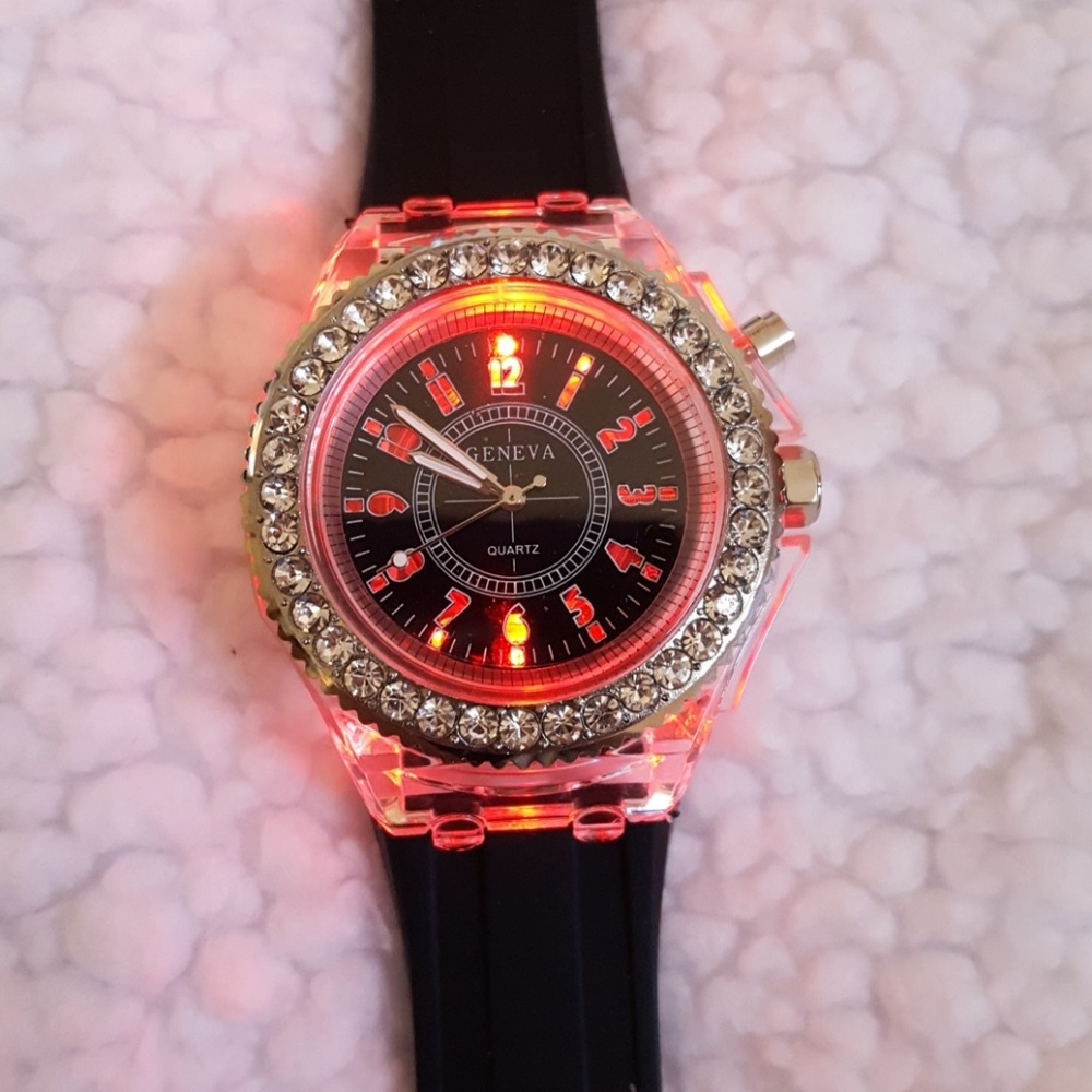 💕GENEVA ILLUMINATED WATCH - Picture 2 of 7